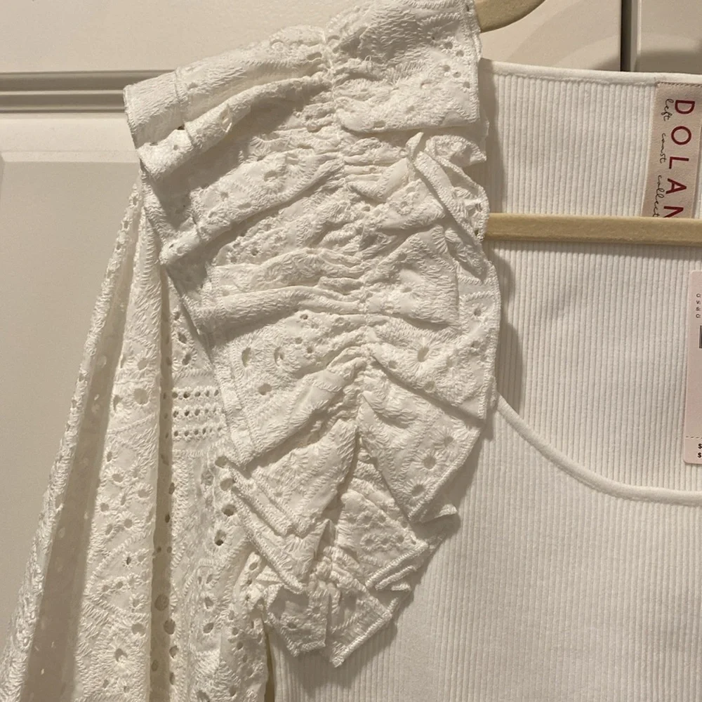 NWT Dolan Left Coast White Eyelet Ruffle Sleeve Sweater Blouse. Size S. Anthro. - Picture 9 of 10